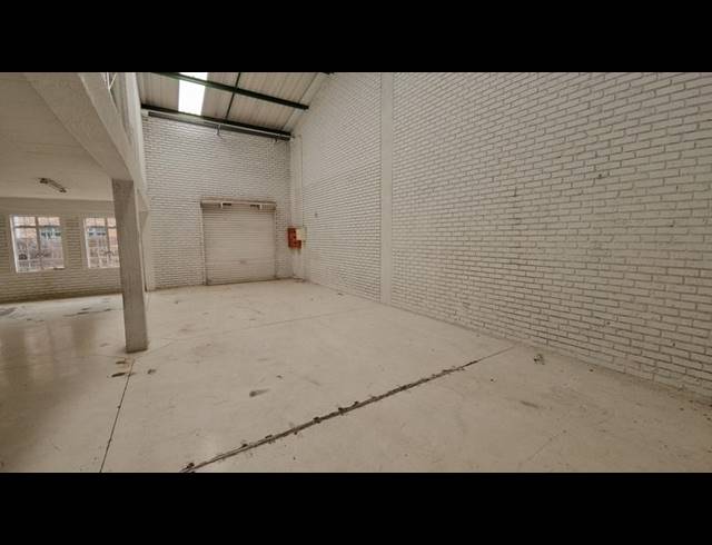 INDUSTRIAL PROPERTY TO RENT IN HALFWAY HOUSE